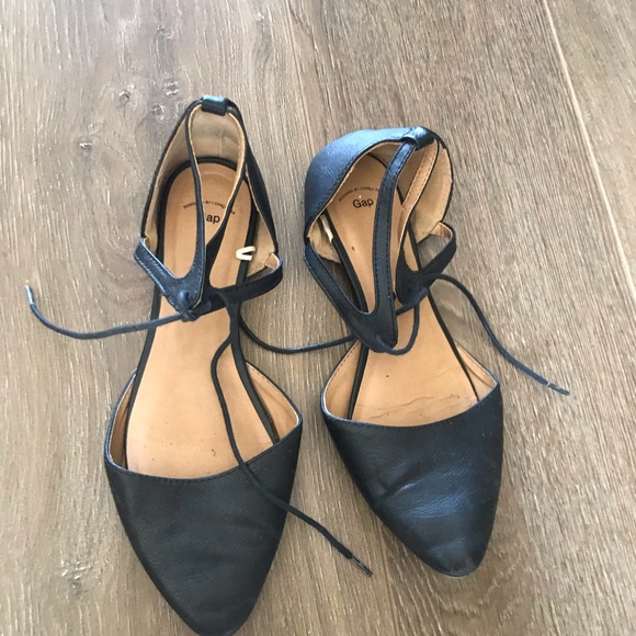 Gap Black Flats - Picture 1 of 3
